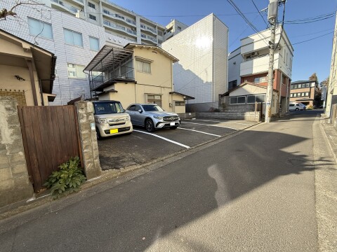 外観（駐車場）